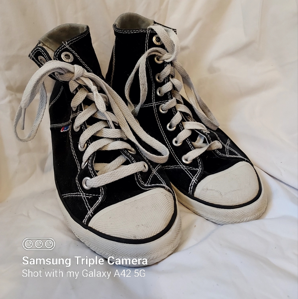 Bob's, Canvas, Lace Up Sneakers, Women's Size 8
